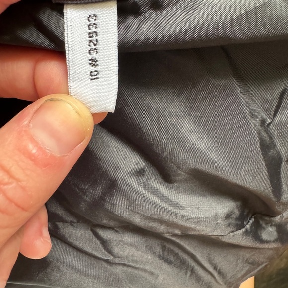 Express Black Puffer Vest Size Small - Picture 5 of 6